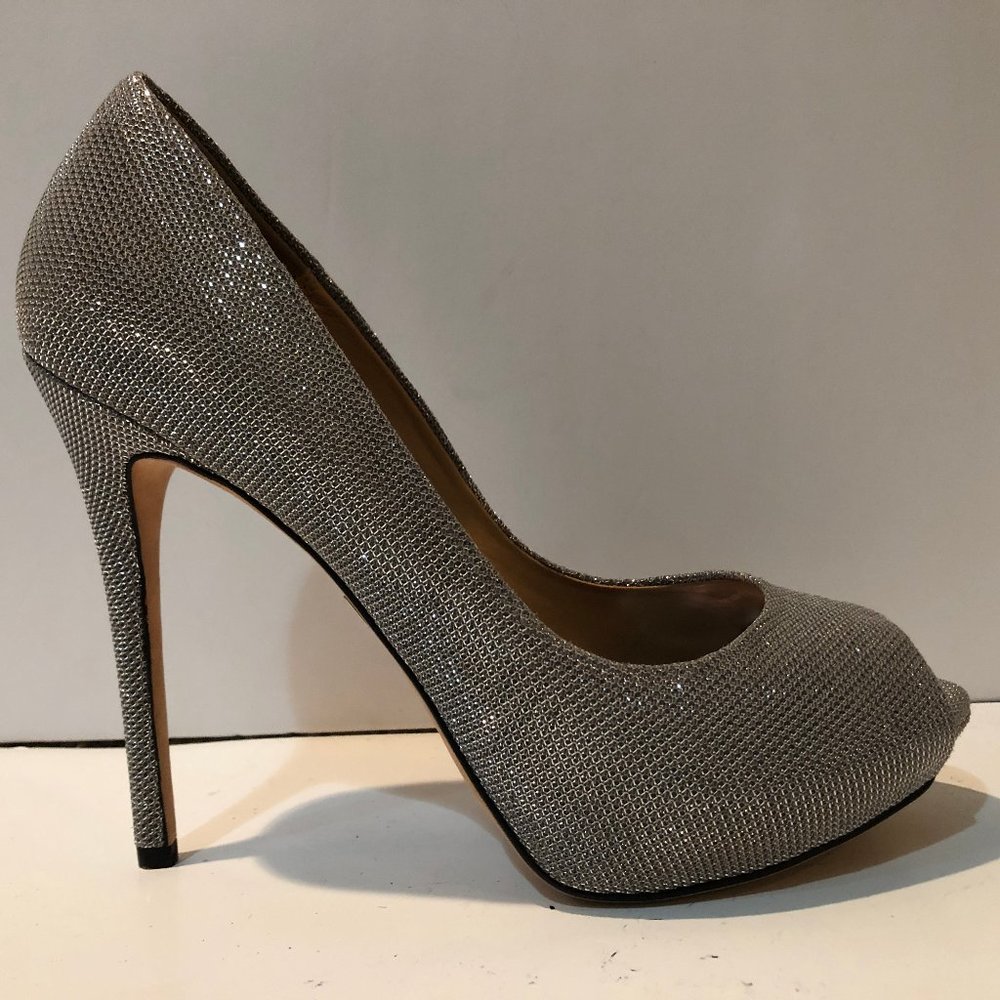 Badgley Mischka Heels Size 10